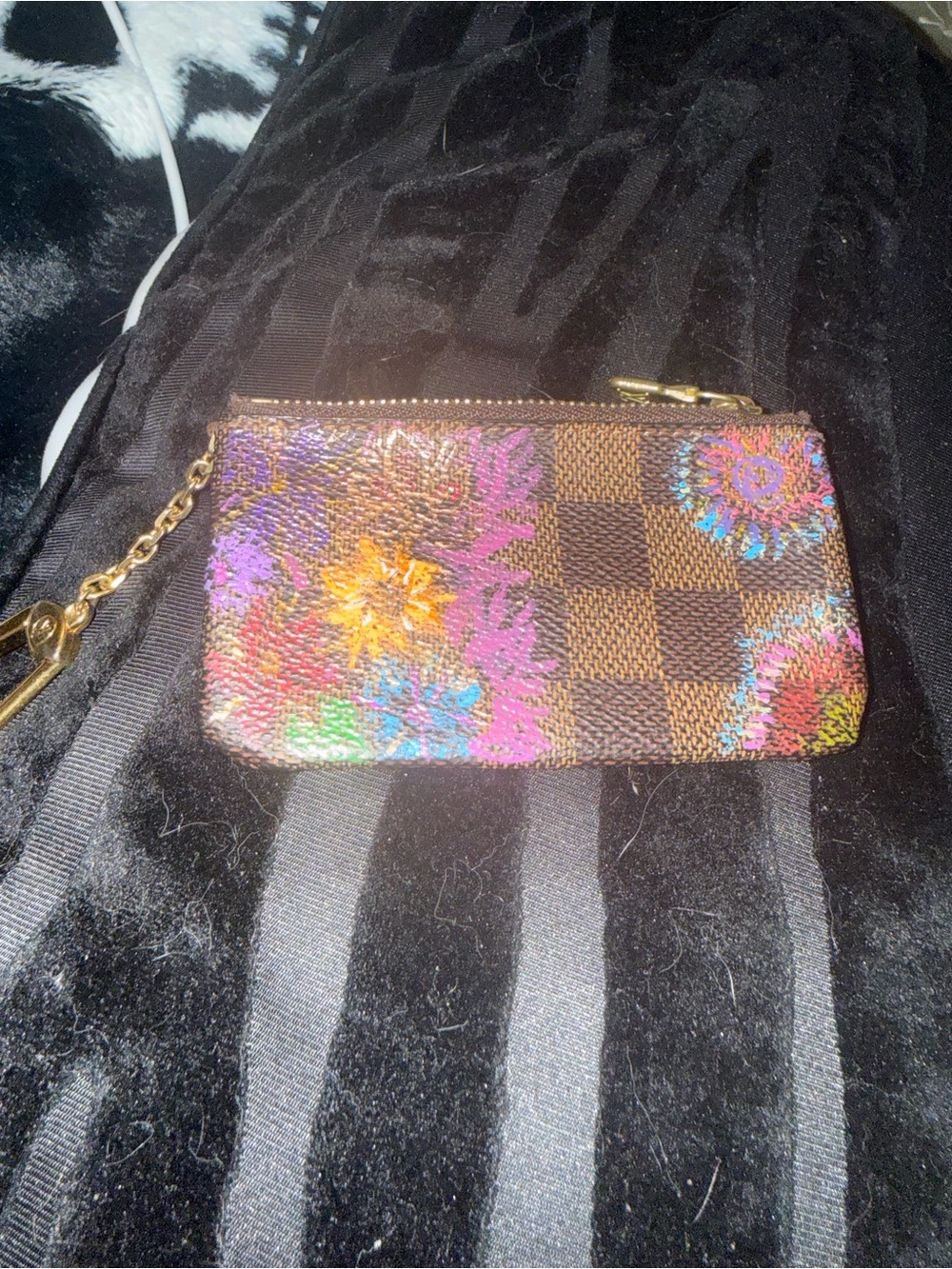 Handpainted LV key cles